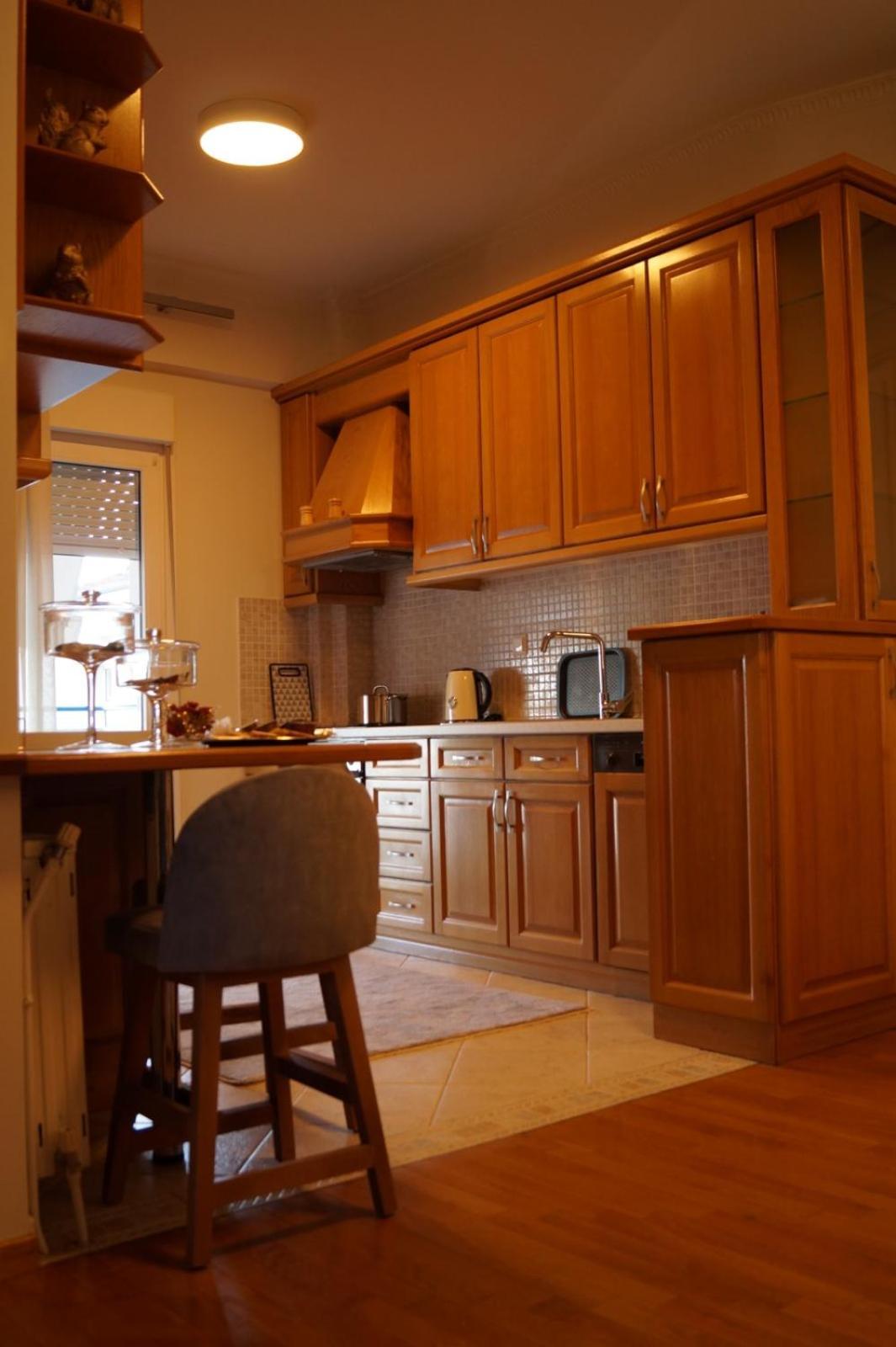 Daphne Luxury Apartment Кастория Экстерьер фото